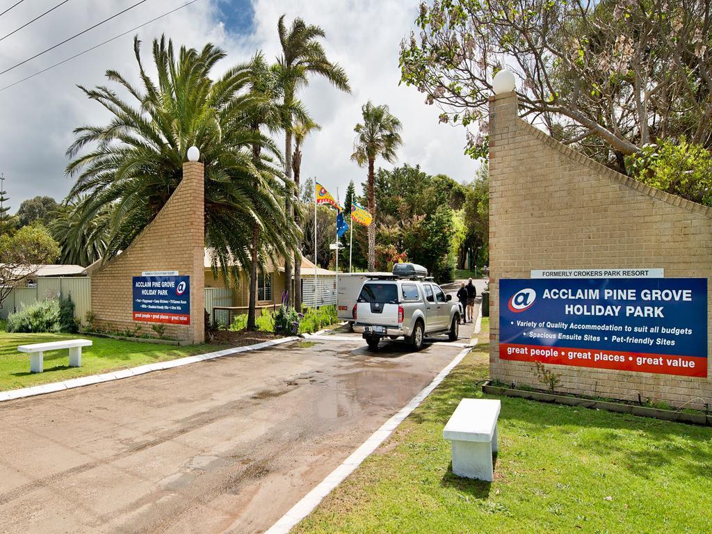 Acclaim Pine Grove Holiday Park Esperance Exterior photo