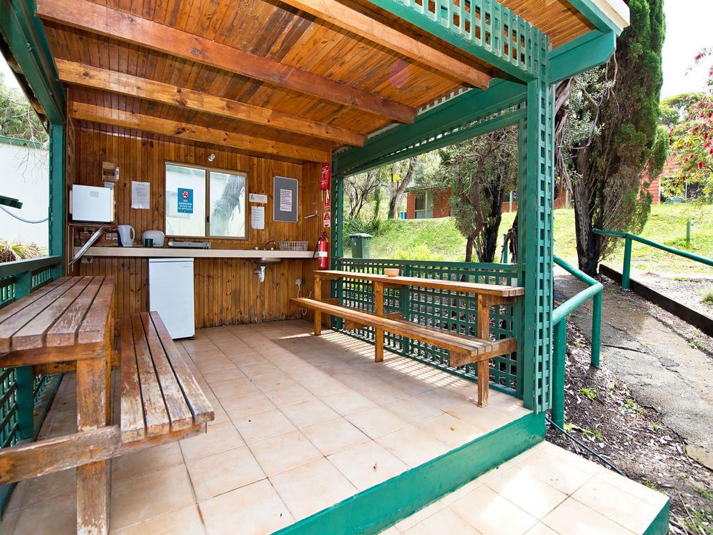 Acclaim Pine Grove Holiday Park Esperance Exterior photo