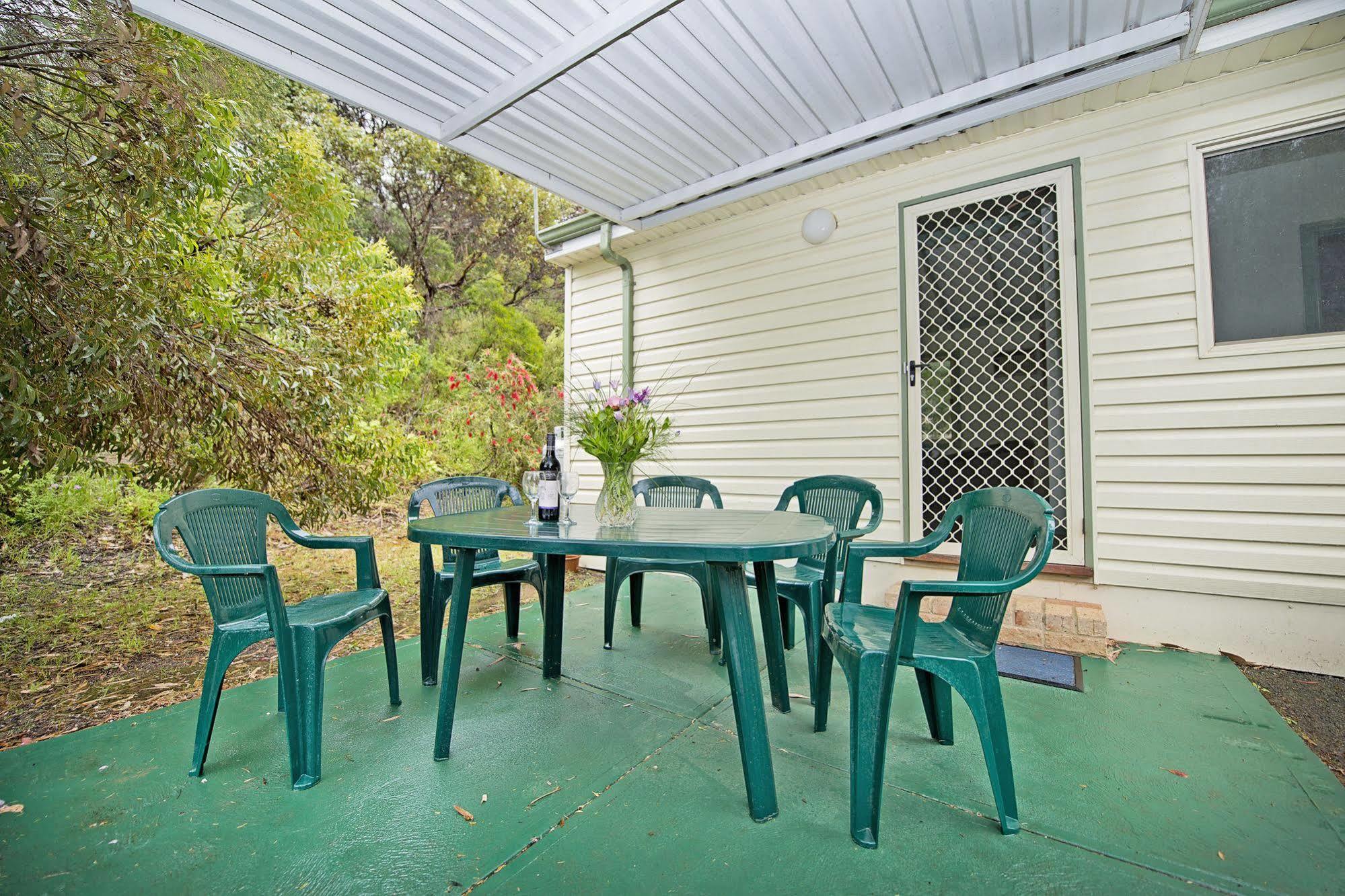 Acclaim Pine Grove Holiday Park Esperance Exterior photo